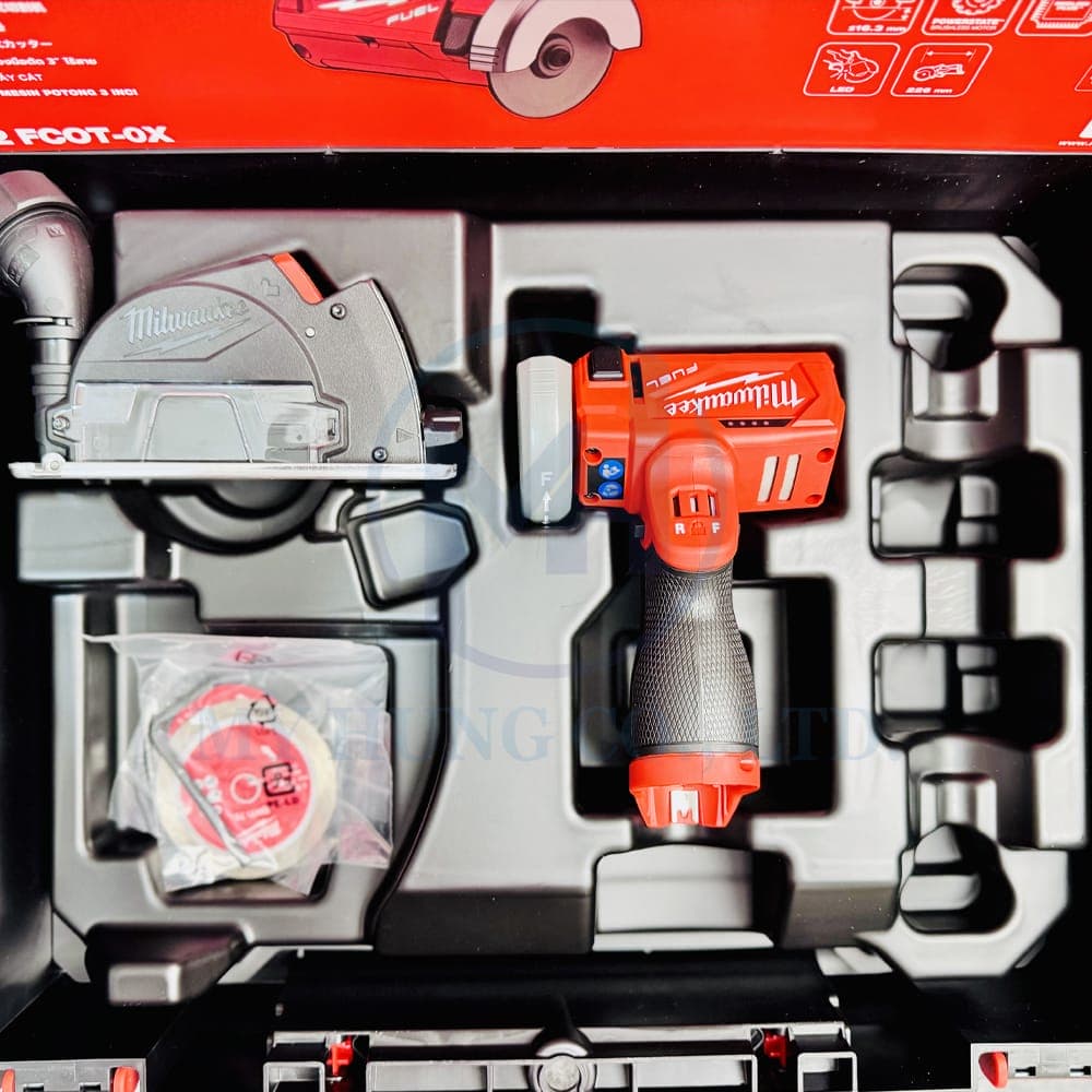 Hộp đựng model M12 FCOT-0X kèm các phụ kiện kèm theo