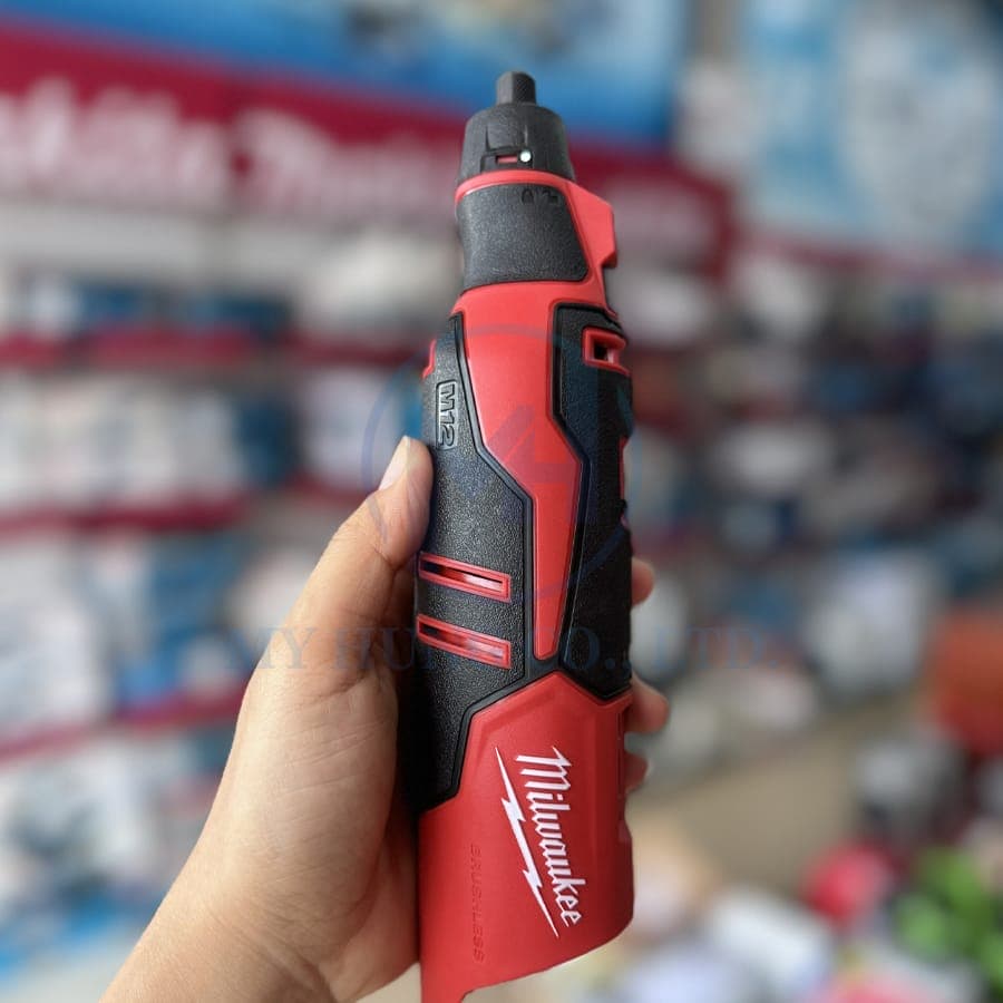 máy mài M12 BLROT với độ bền cao kèm hệ thống mạnh điện thông minh