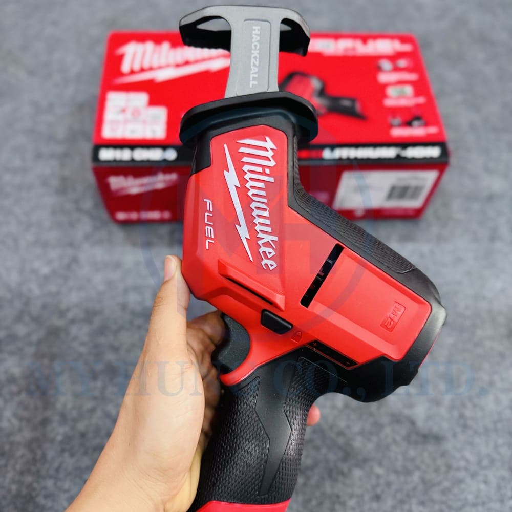 máy cưa kiếm dùng pin M12 CHZ-0