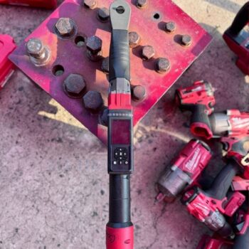 Máy siết bulong 12V Milwaukee M12 ONEFTR12-0
