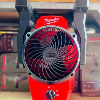 Quạt gắn Milwaukee M12 AF-0 treo dưới kệ công cụ