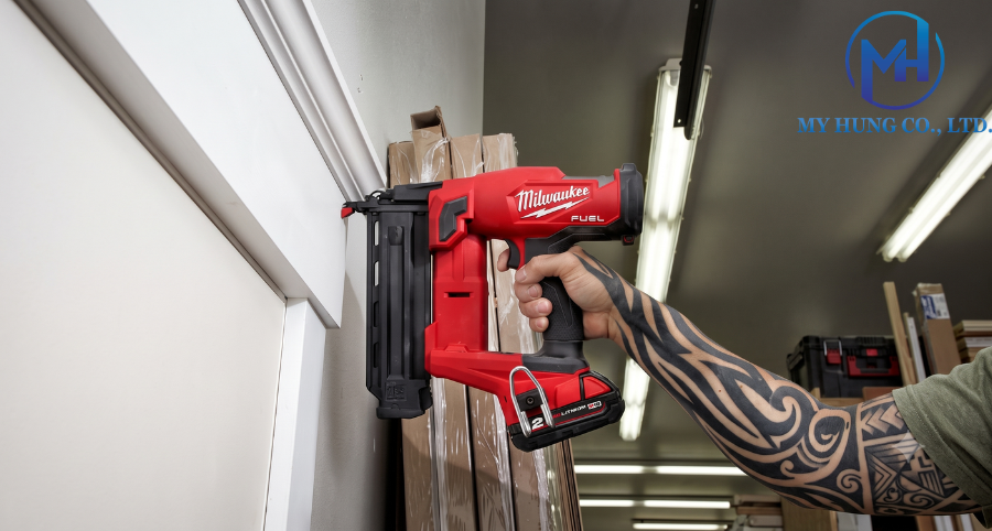 Máy bắn đinh Milwaukee M18 FN18GS-0X0 bare dùng pin 18V chính hãng