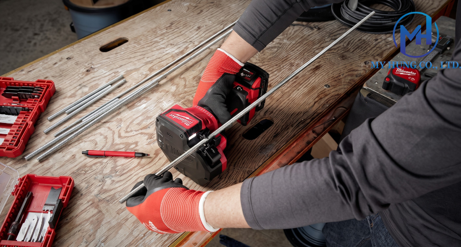 Máy cắt thanh ren Milwaukee M18 BLTRC-0C chính hãng dùng pin 18V