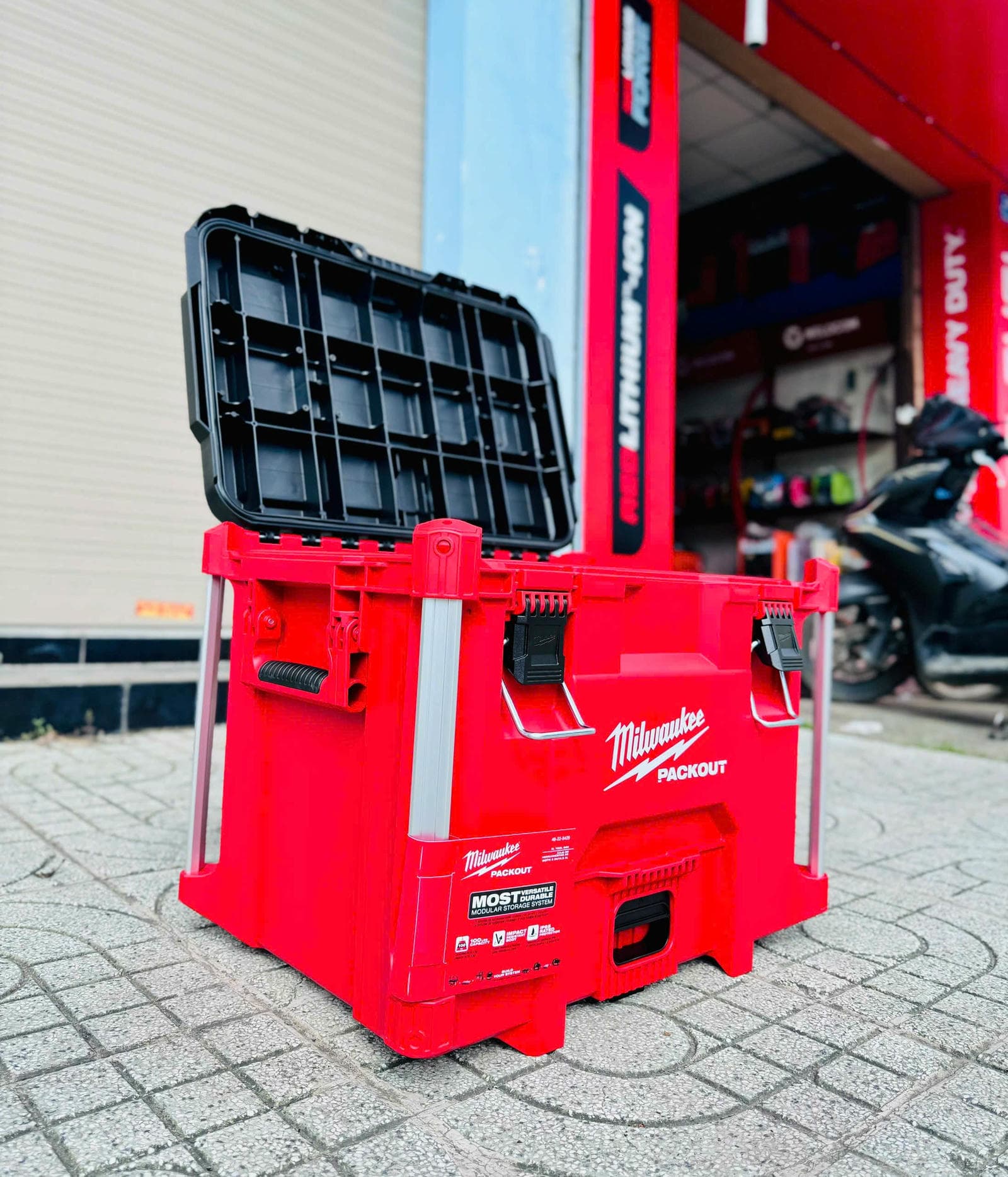 Hộp đựng dụng cụ 8429