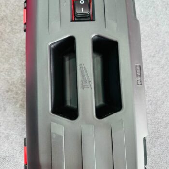 Máy hút bụi khô và ướt dùng pin 18V Milwaukee M18 VC-2-0