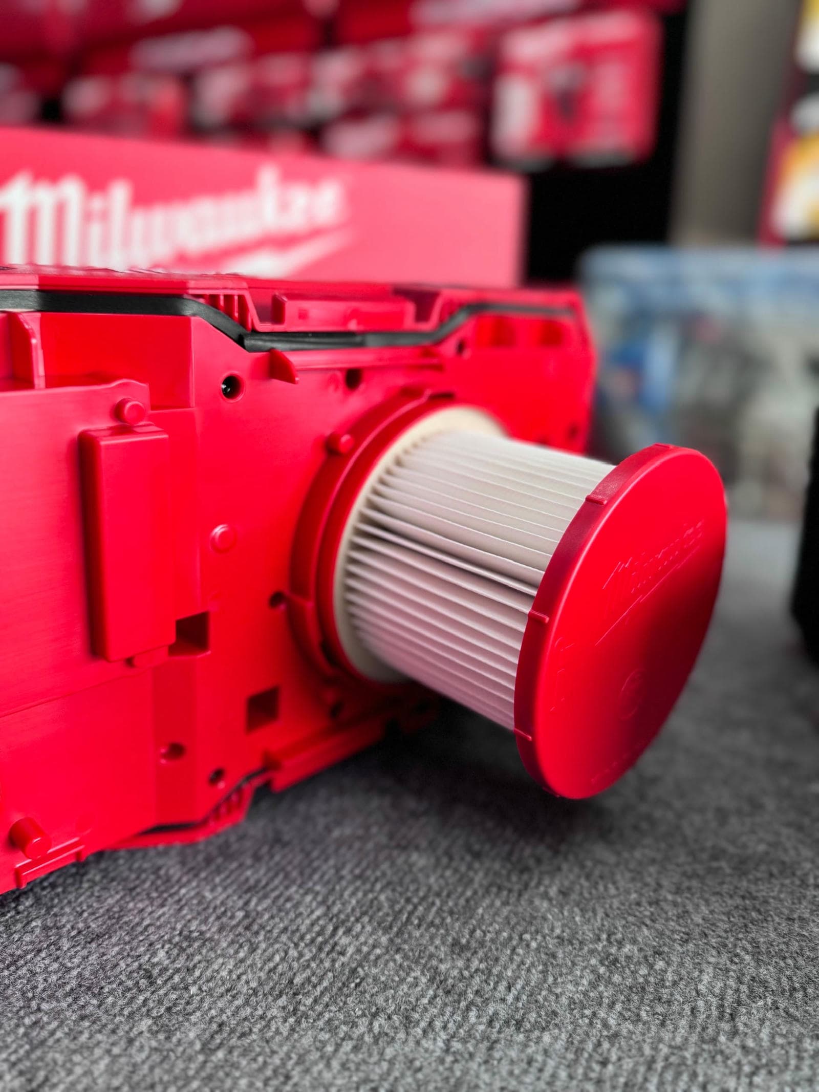 Máy hút bụi khô và ướt dùng pin 18V Milwaukee M18 VC-2-0