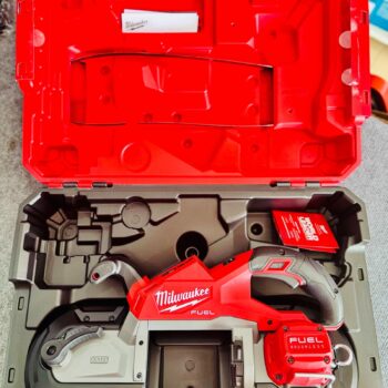 Máy cưa vòng dùng pin 18V Milwaukee M18 FBS125