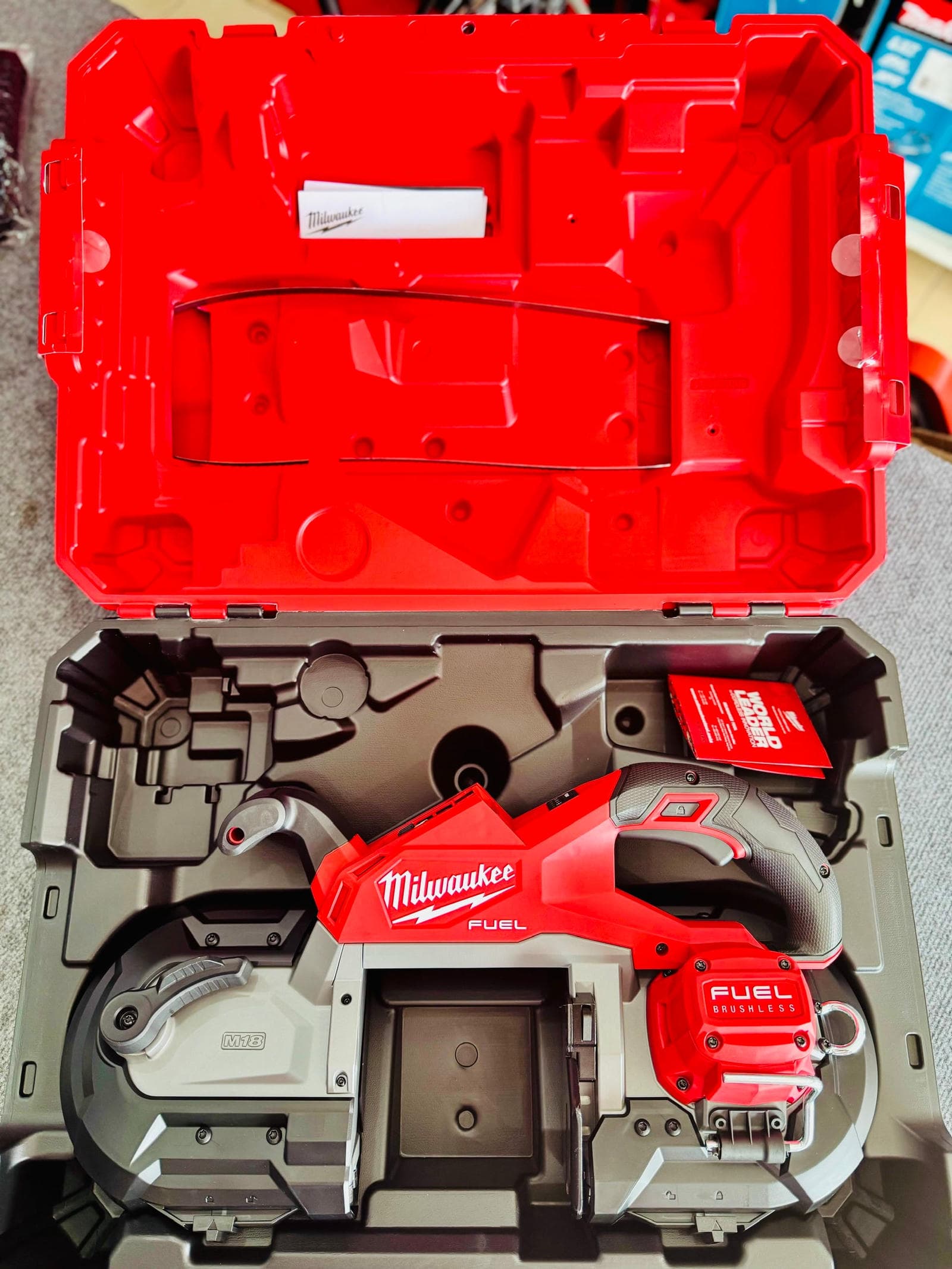 Máy cưa vòng dùng pin 18V Milwaukee M18 FBS125