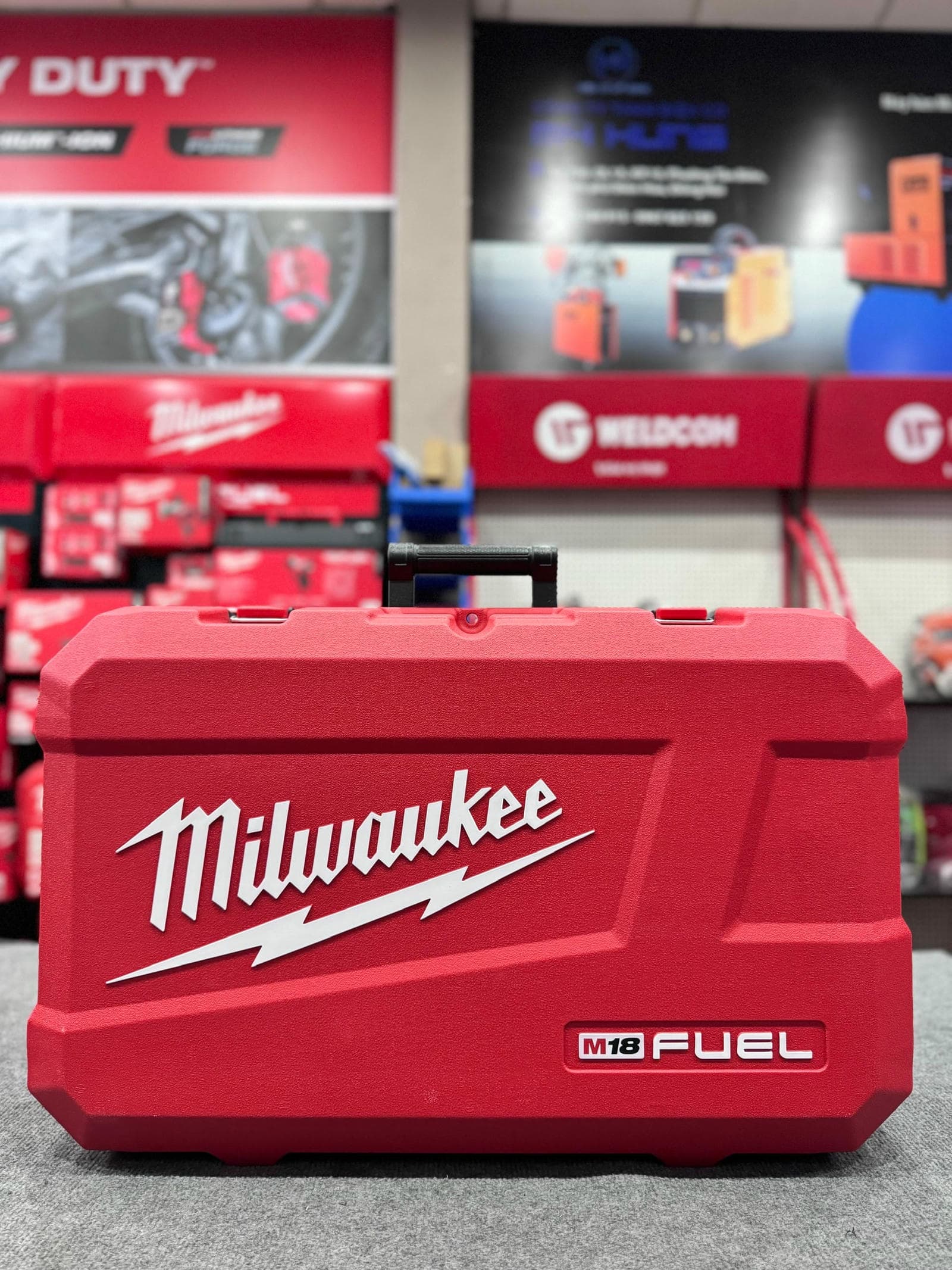 Máy siết bu lông dùng pin 18V Milwaukee M18 ONEFHIWF1DS-0