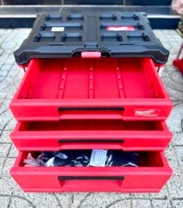 Hộp Đựng Dụng Cụ PACKOUT MILWAUKEE 48-22-8447