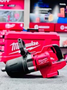 Máy siết bu lông thương hiệu Milwaukee