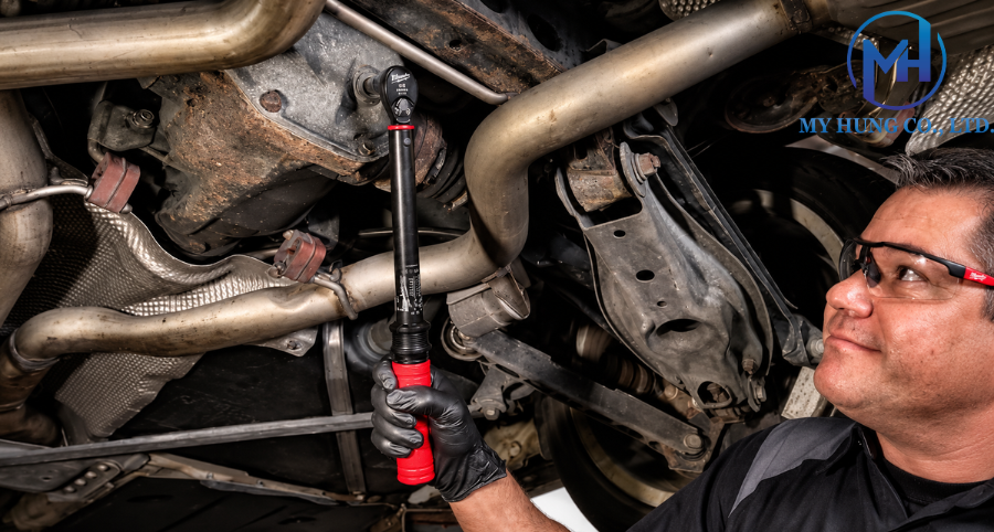 Ứng dụng cờ lê lực Milwaukee 4932500824 trong thực tế
