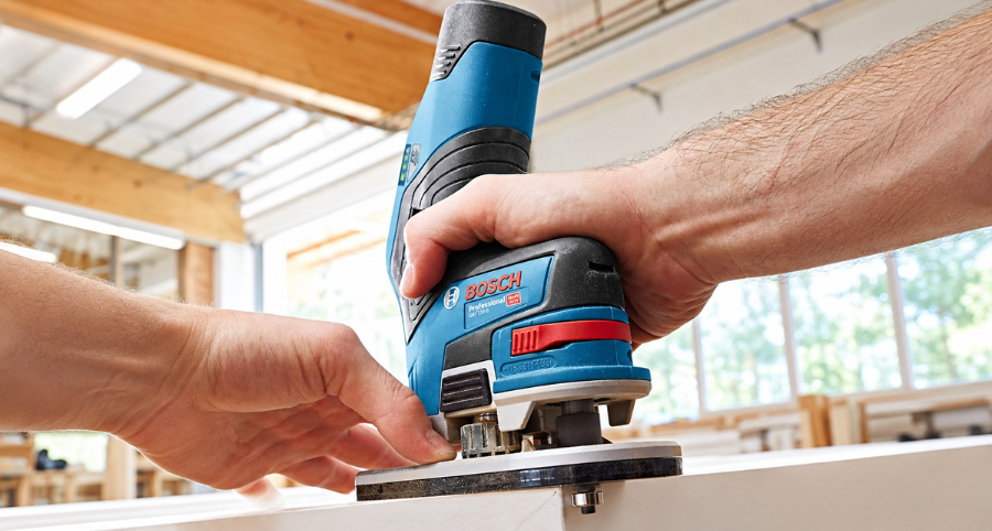 Máy phay mini dùng pin Bosch GKF 12V-8